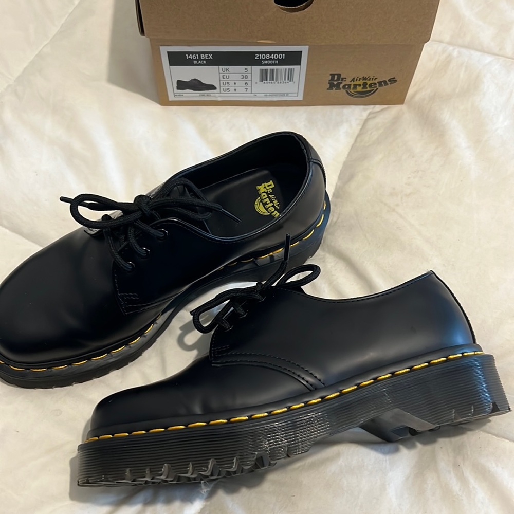 1461 Bex Smooth black platform oxfords us 7 women